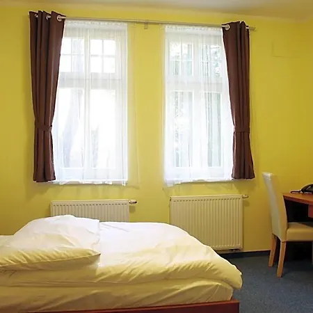 Vera Hotel 4*