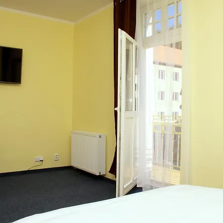 Vera 호텔 야히모프