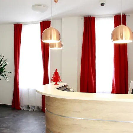 Vera Hotel