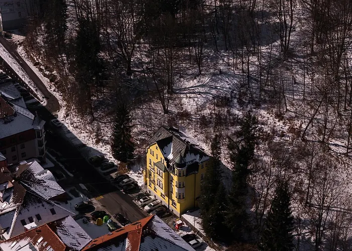Vera Hotel